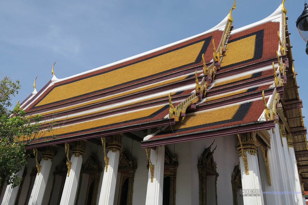 玉佛寺内，Ho Phra Monthian Tham