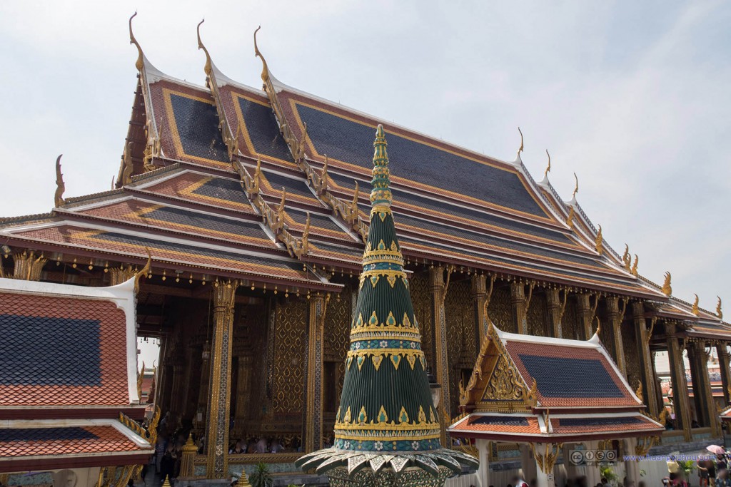 Ubosot and the Emerald Buddha， 这是玉佛寺的主殿了