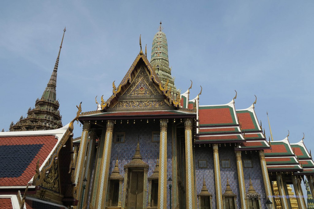 Prasat Phra Thep Bidon