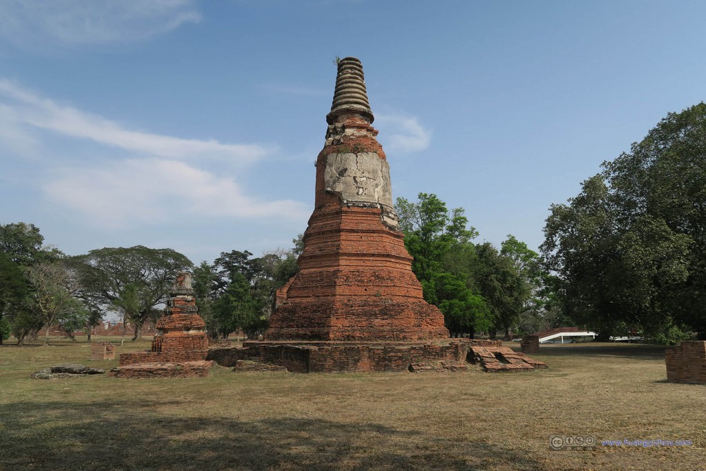 Rama Public Park里零星的建筑遗迹