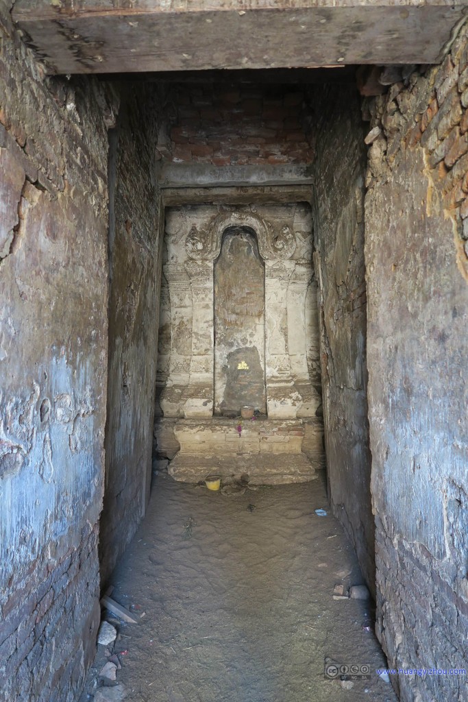 Wat Phra Si Sanphet内舍利塔的内部结构