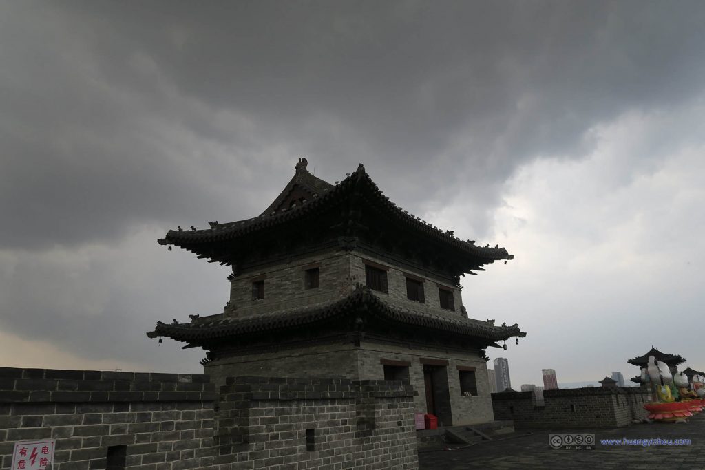 山雨欲来风满楼