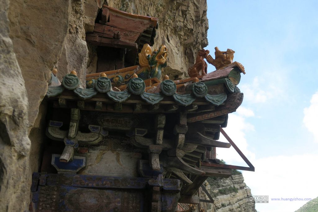 悬空寺，一个屋檐上集齐了三种动物